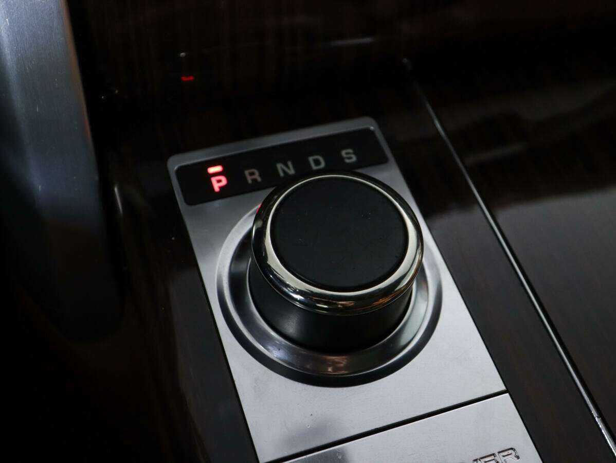 Land Rover Range Rover с пробегом — 2013 год. Фото: #20