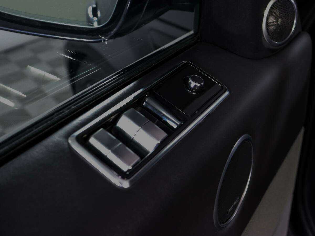 Land Rover Range Rover Sport с пробегом — 2018 год. Фото: #13