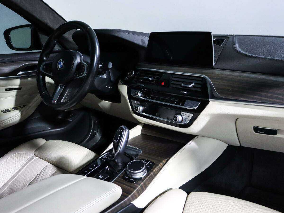 BMW 5 серии с пробегом — 2018 год. Фото: #7
