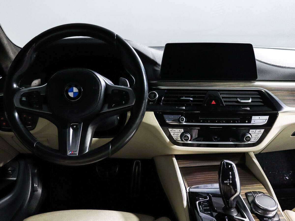 BMW 5 серии с пробегом — 2018 год. Фото: #10