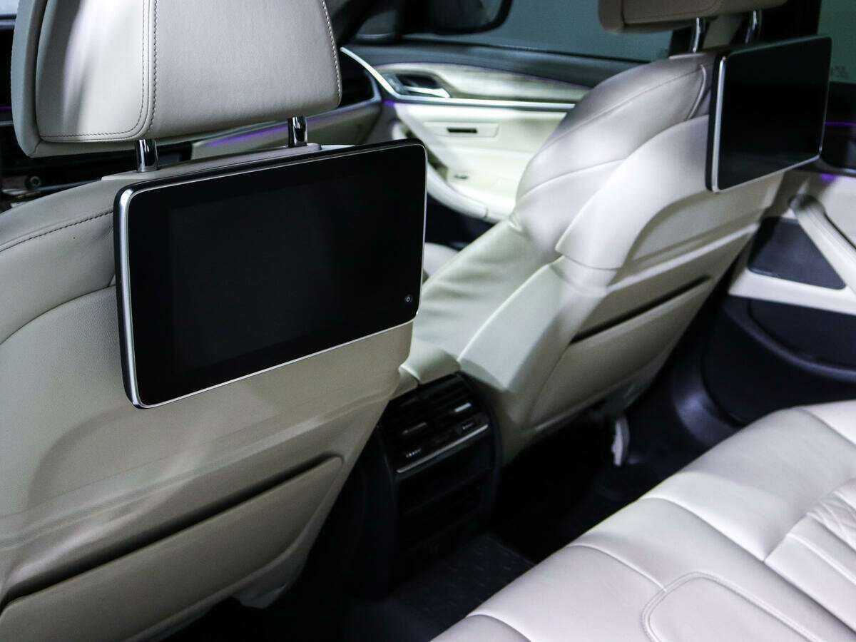 BMW 5 серии с пробегом — 2018 год. Фото: #23