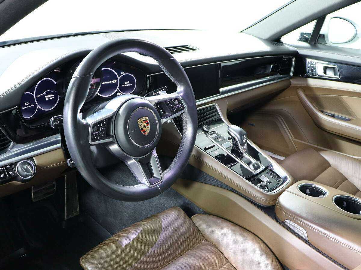Porsche Panamera с пробегом — 2016 год. Фото: #9