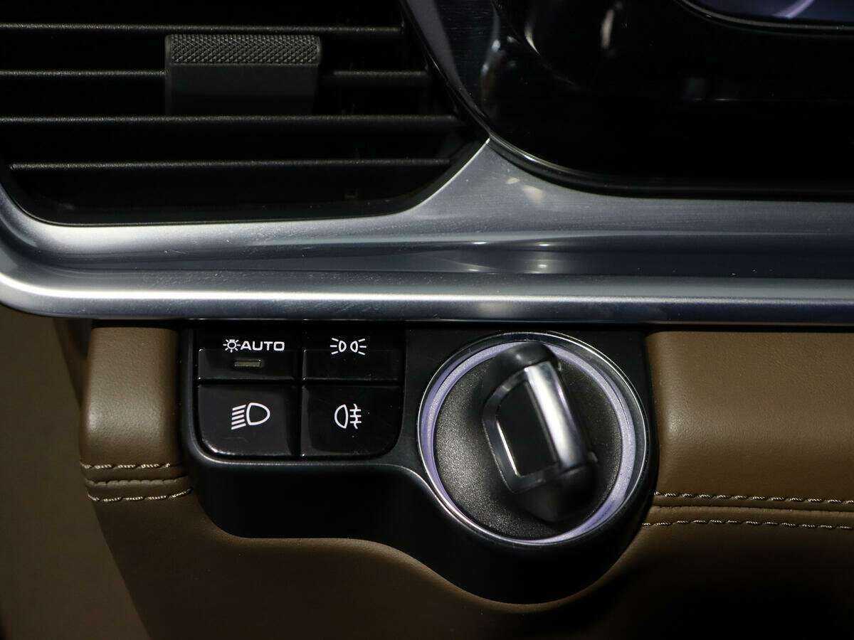 Porsche Panamera с пробегом — 2016 год. Фото: #19