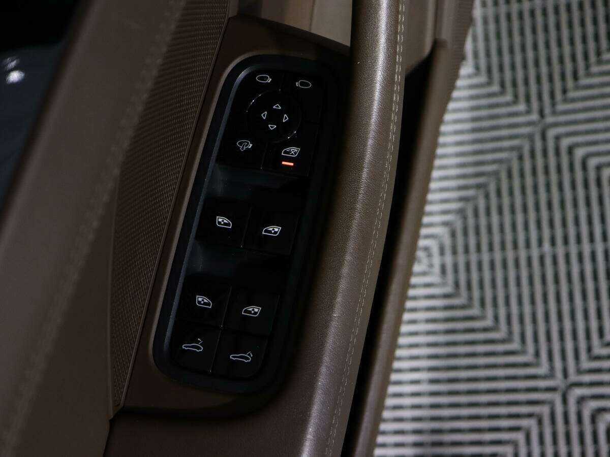 Porsche Panamera с пробегом — 2016 год. Фото: #21