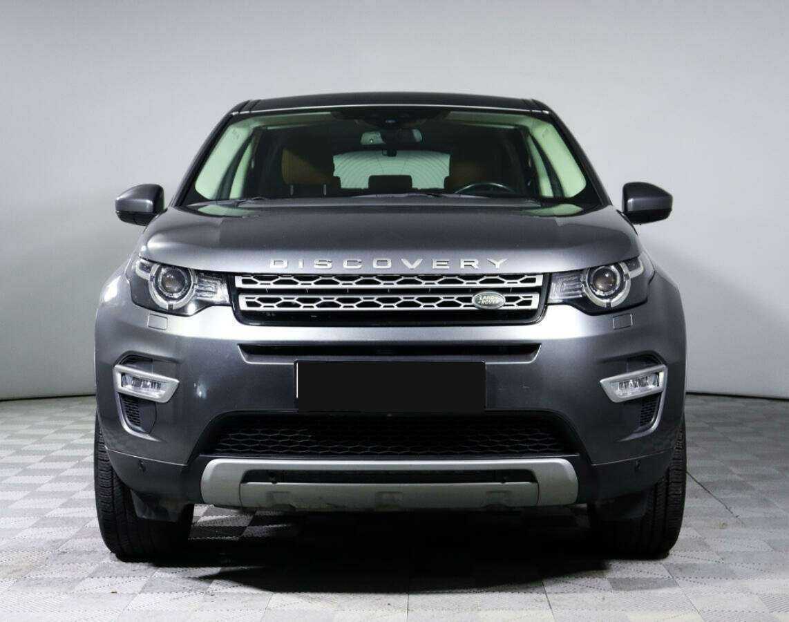 Land Rover Discovery Sport с пробегом — 2017 год. Фото: #1