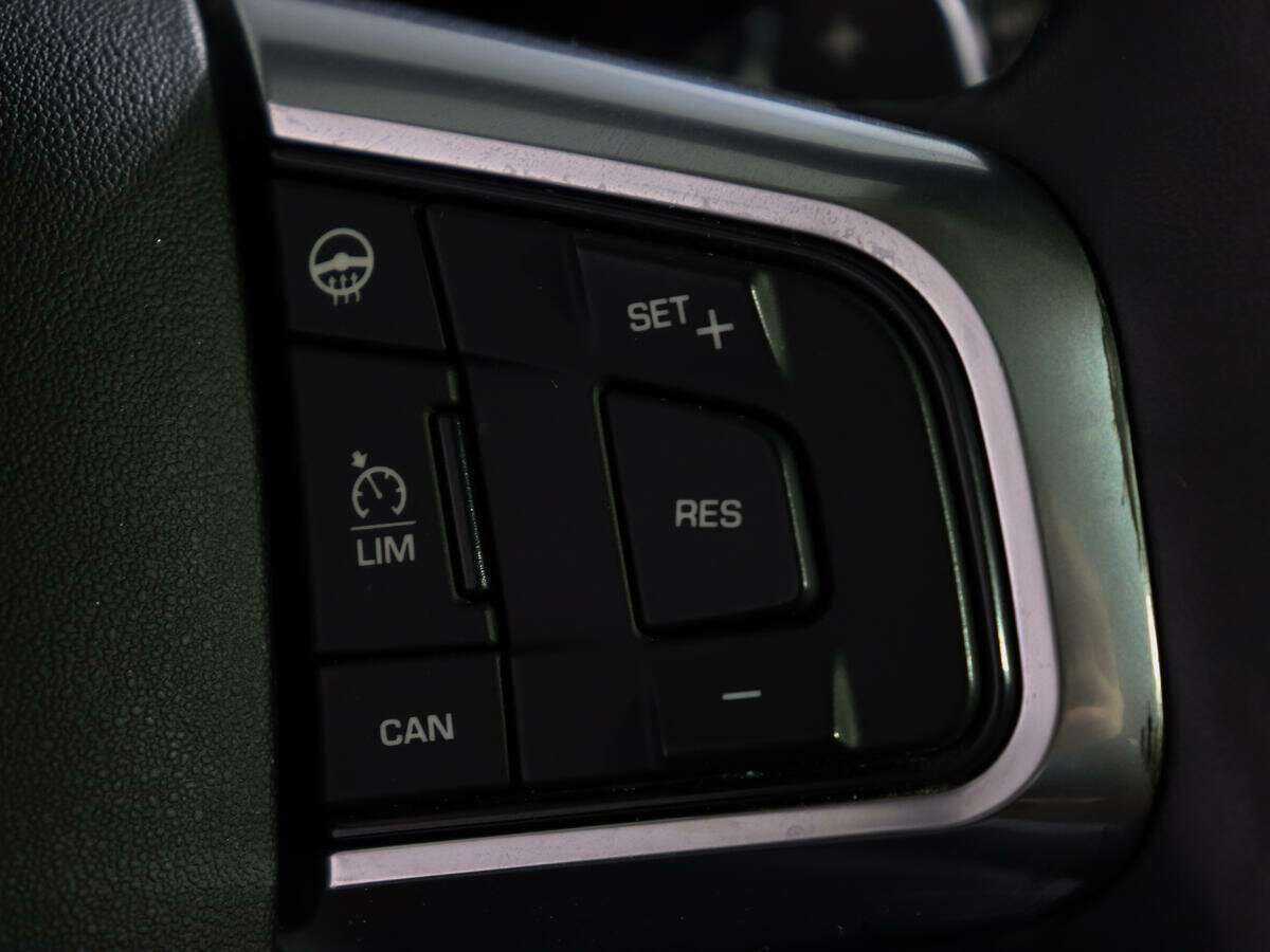 Land Rover Discovery Sport с пробегом — 2017 год. Фото: #14