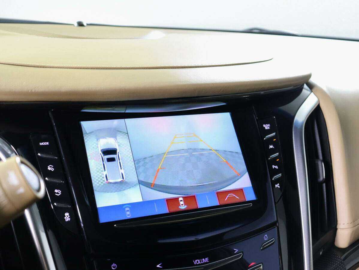 Cadillac Escalade с пробегом — 2018 год. Фото: #19