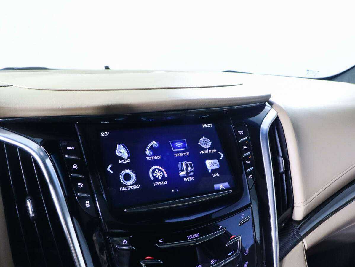 Cadillac Escalade с пробегом — 2018 год. Фото: #20
