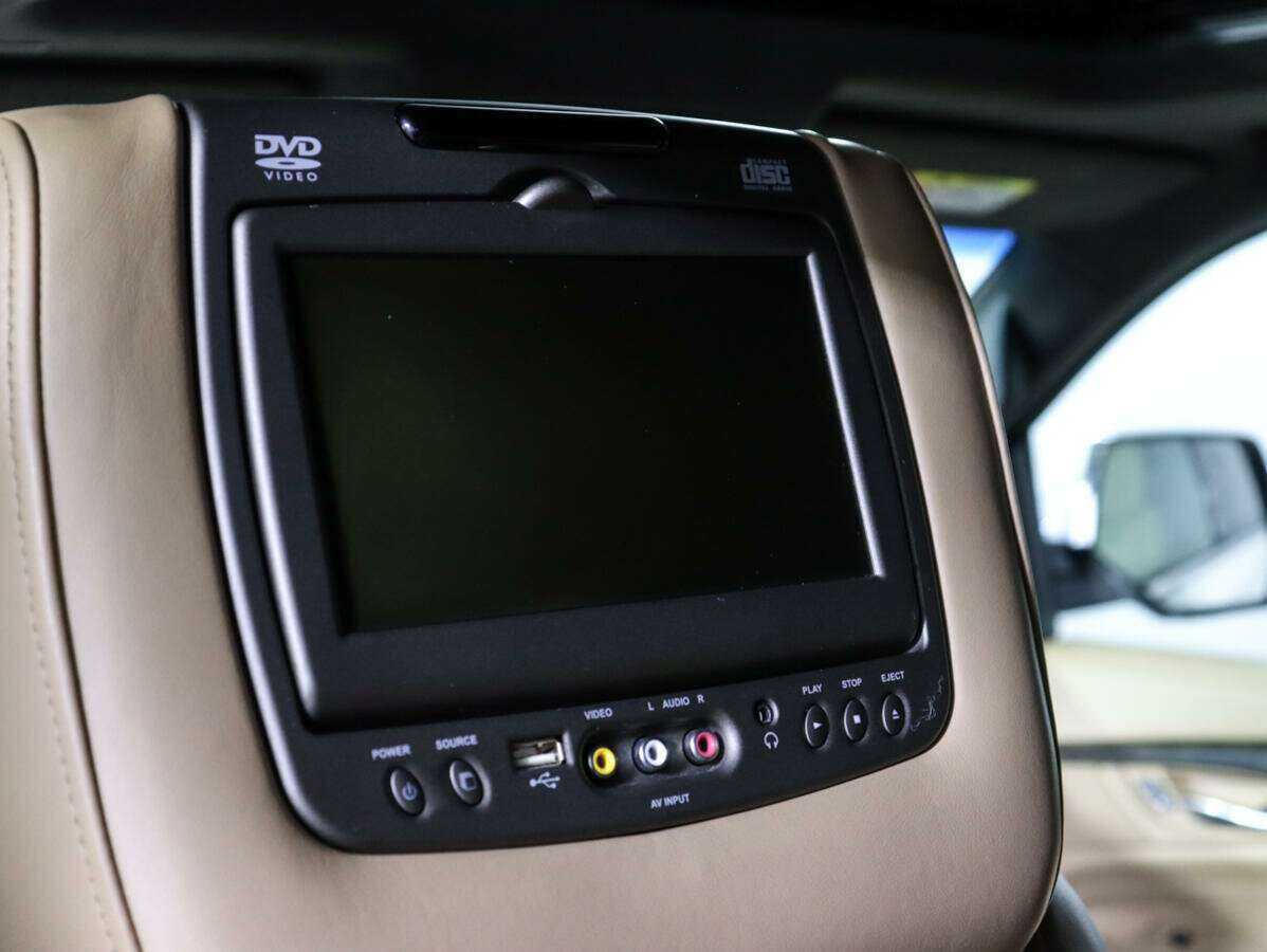 Cadillac Escalade с пробегом — 2018 год. Фото: #31