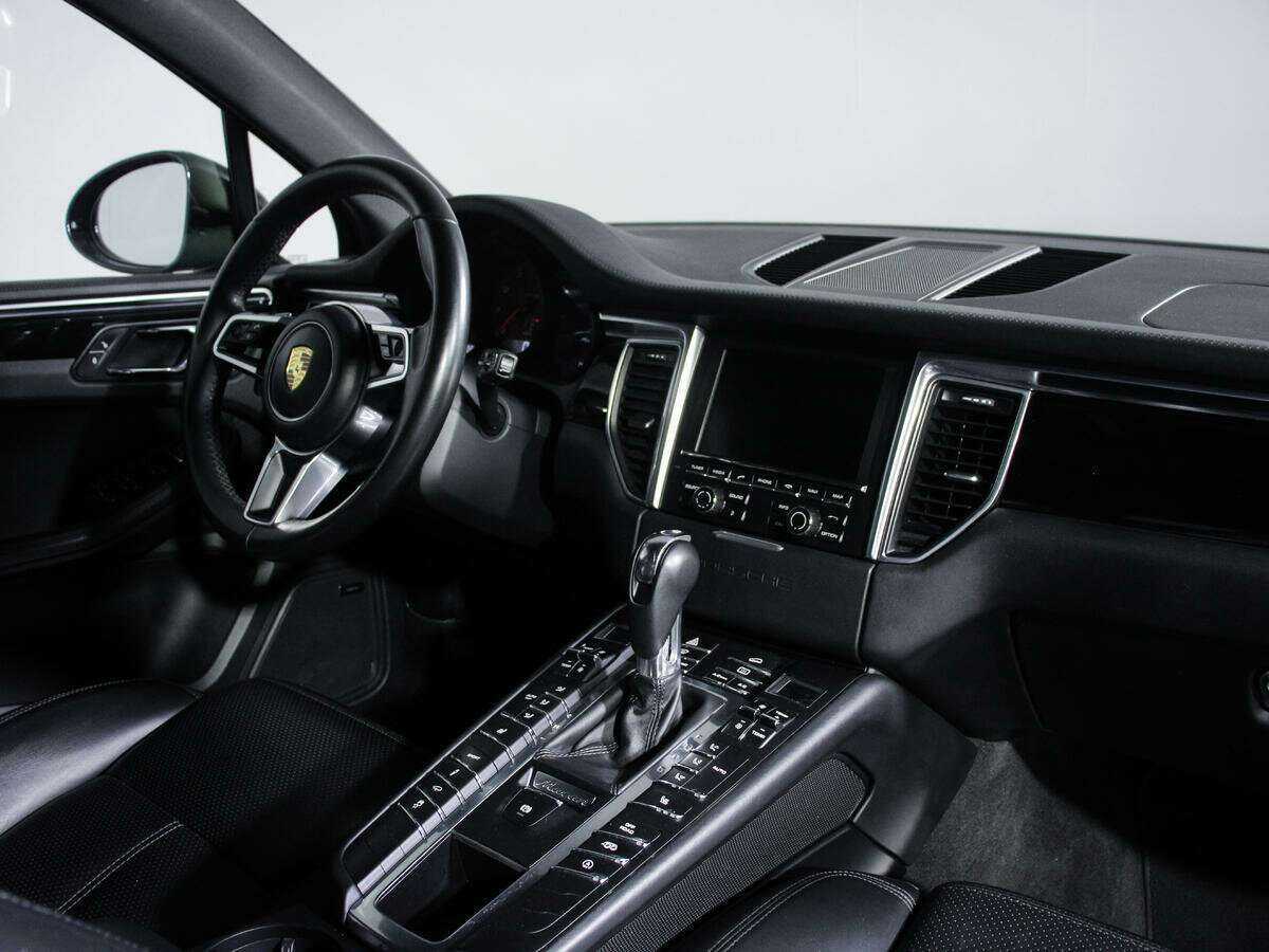 Porsche Macan с пробегом — 2015 год. Фото: #8
