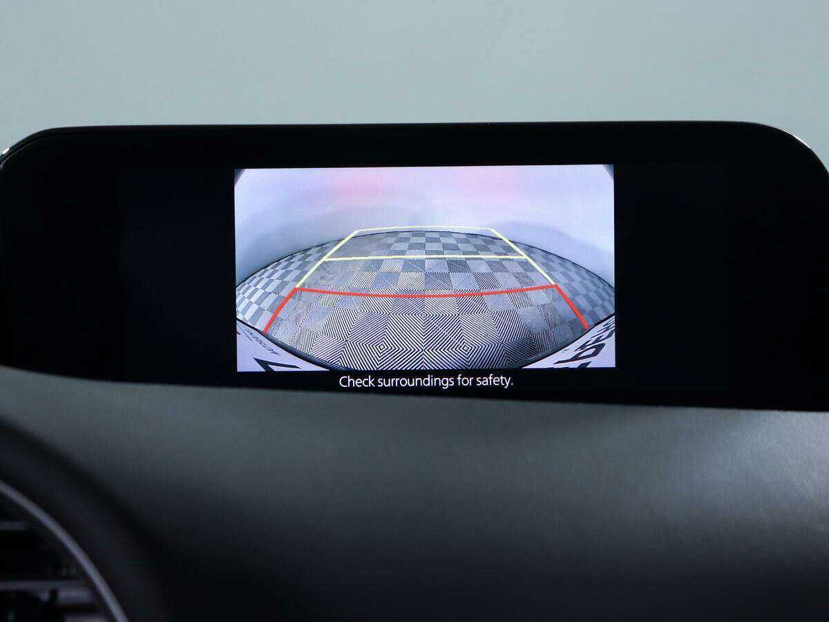 Mazda 3 с пробегом — 2020 год. Фото: #12