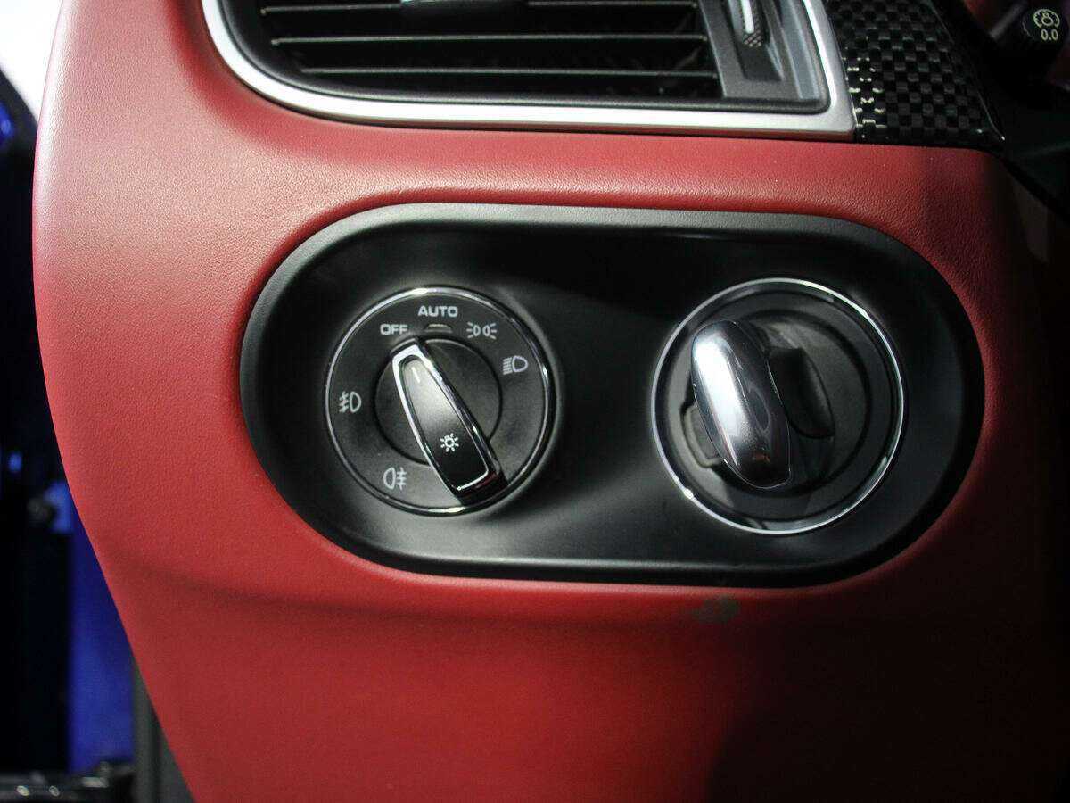 Porsche Macan с пробегом — 2017 год. Фото: #22