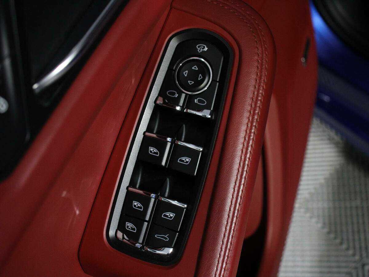 Porsche Macan с пробегом — 2017 год. Фото: #26