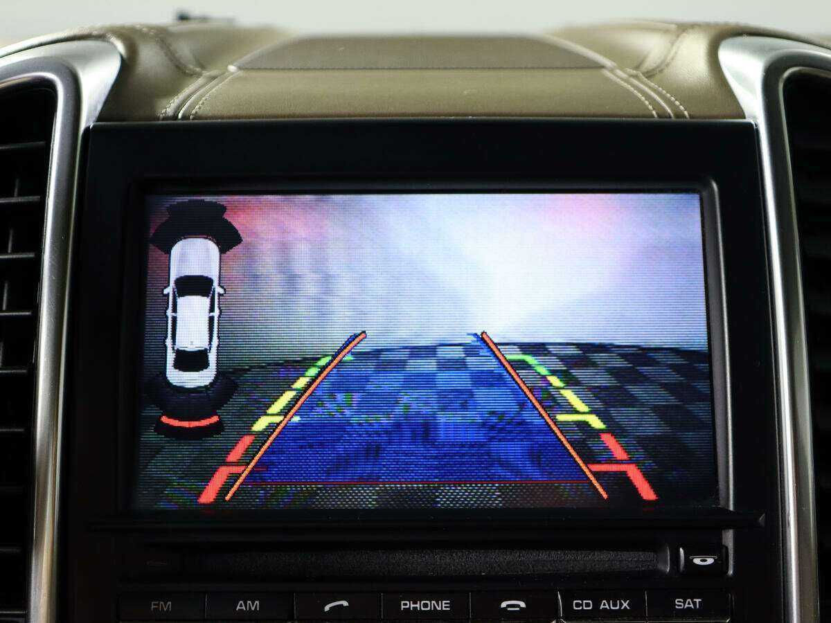 Porsche Cayenne с пробегом — 2013 год. Фото: #13