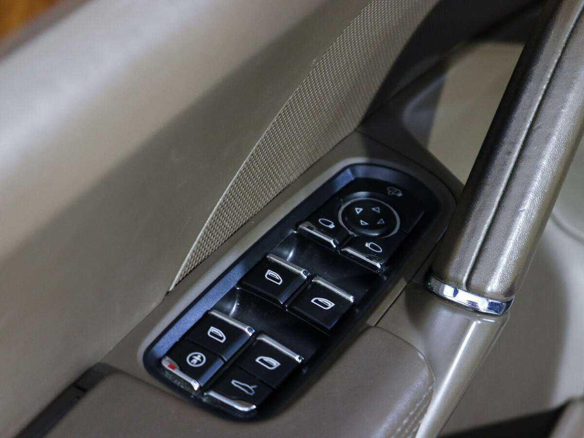 Porsche Cayenne с пробегом — 2013 год. Фото: #15