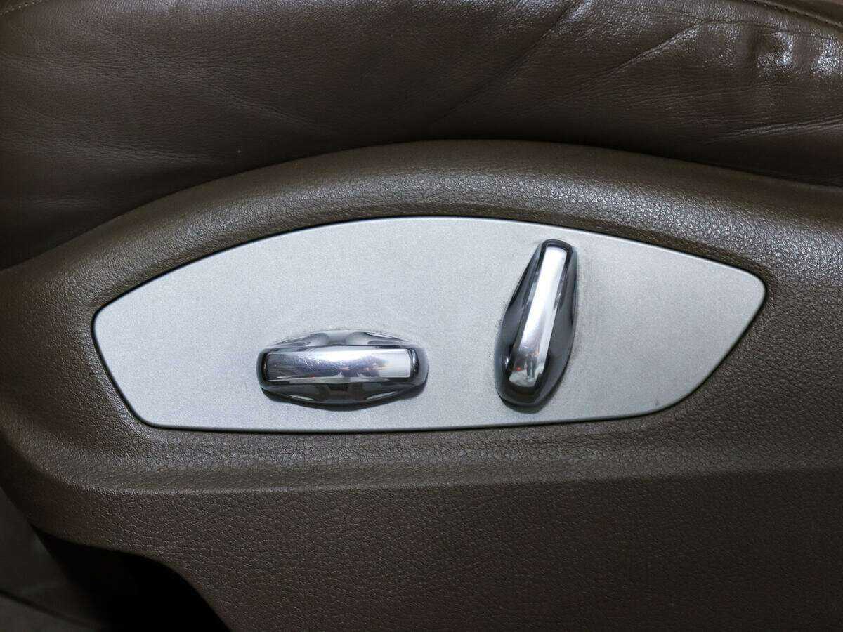 Porsche Cayenne с пробегом — 2013 год. Фото: #16