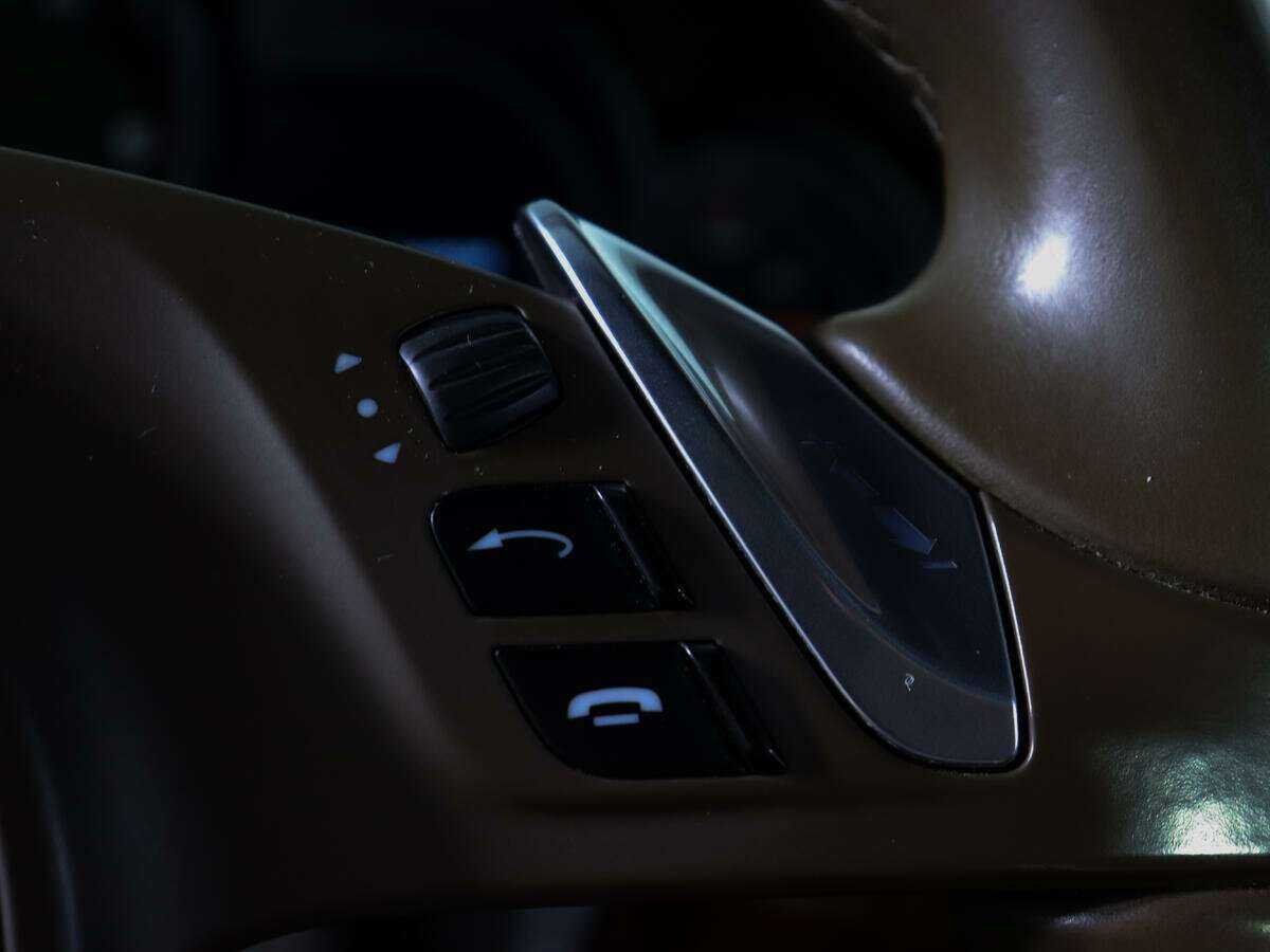 Porsche Cayenne с пробегом — 2013 год. Фото: #17