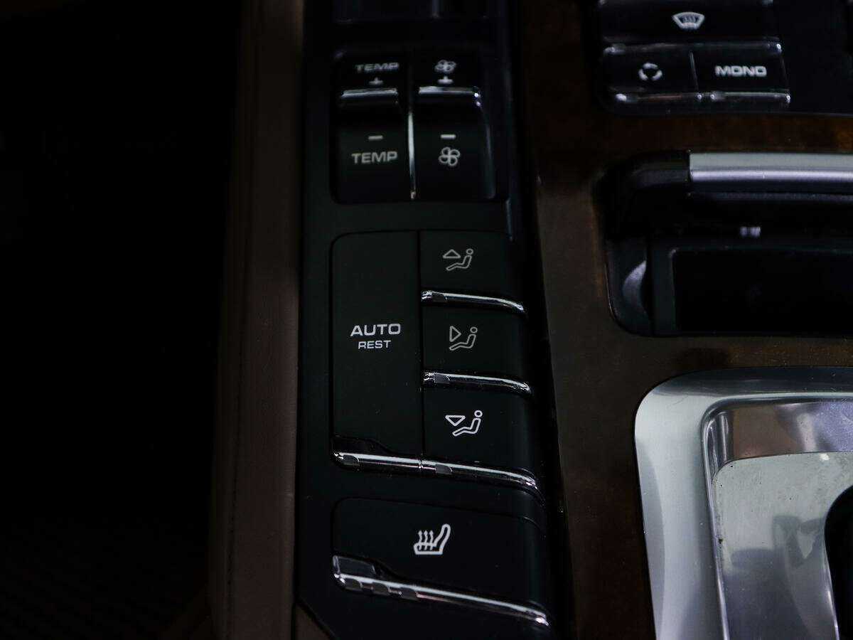 Porsche Cayenne с пробегом — 2013 год. Фото: #20