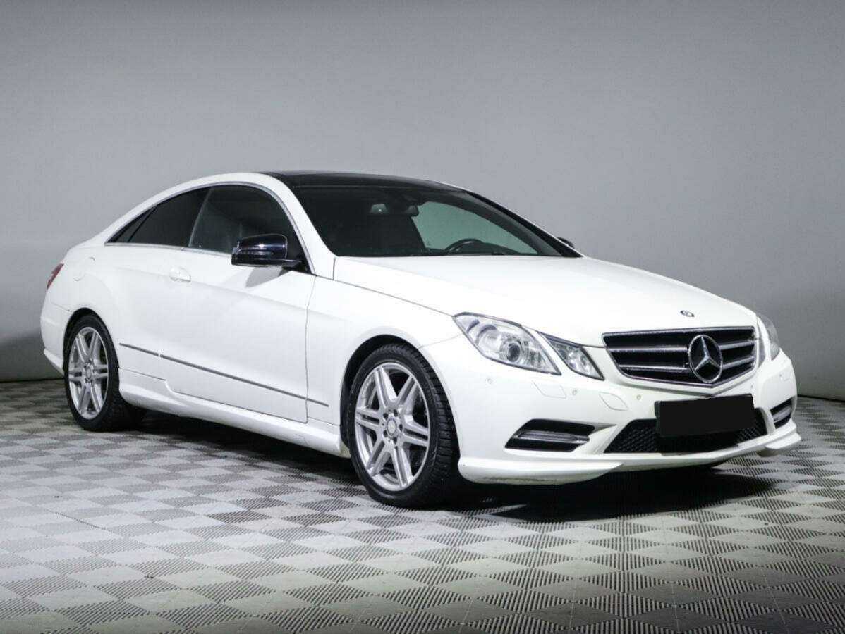 Mercedes-Benz E-Класс с пробегом — 2013 год. Фото: #2