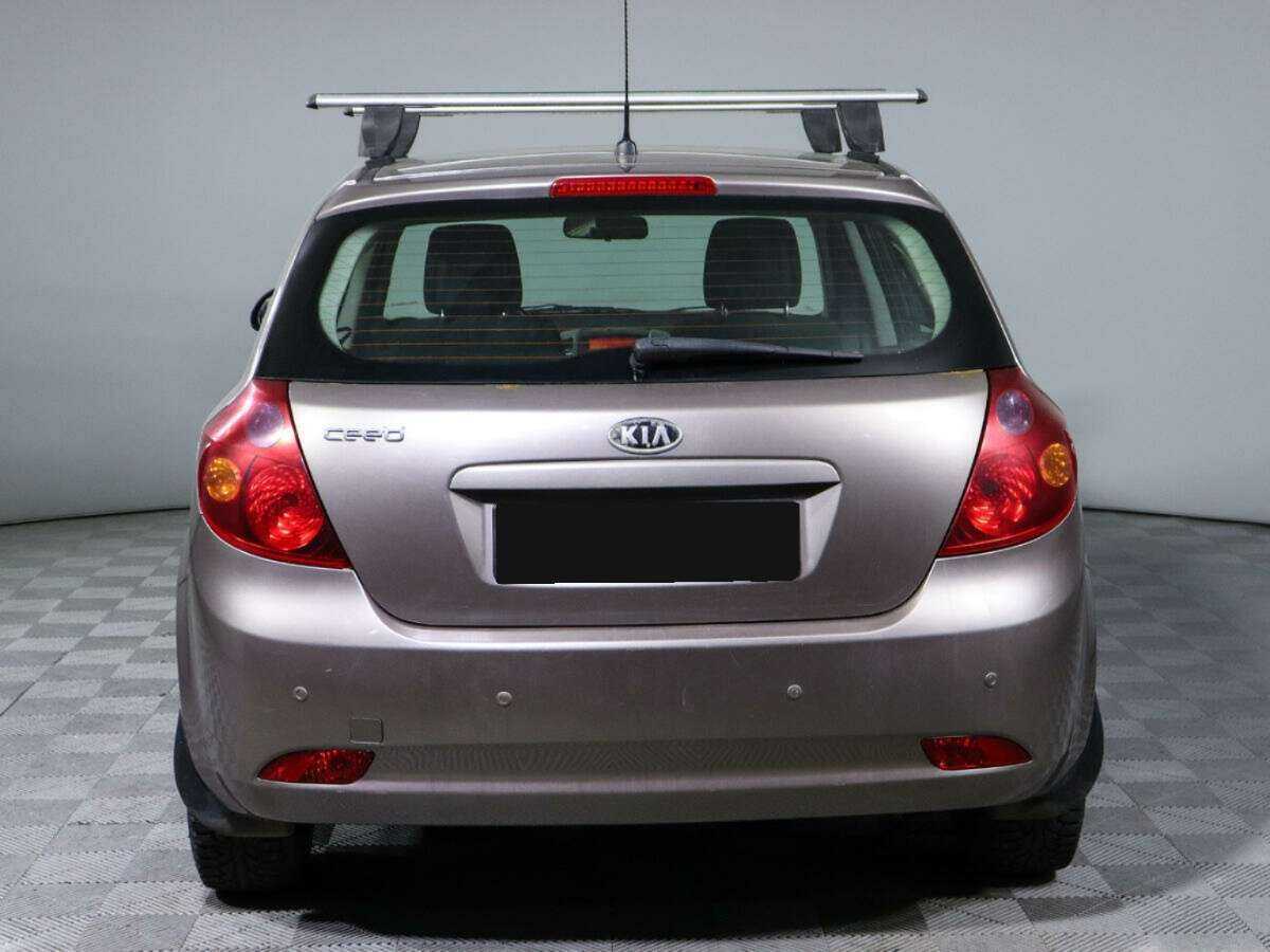 Kia Ceed с пробегом — 2009 год. Фото: #4