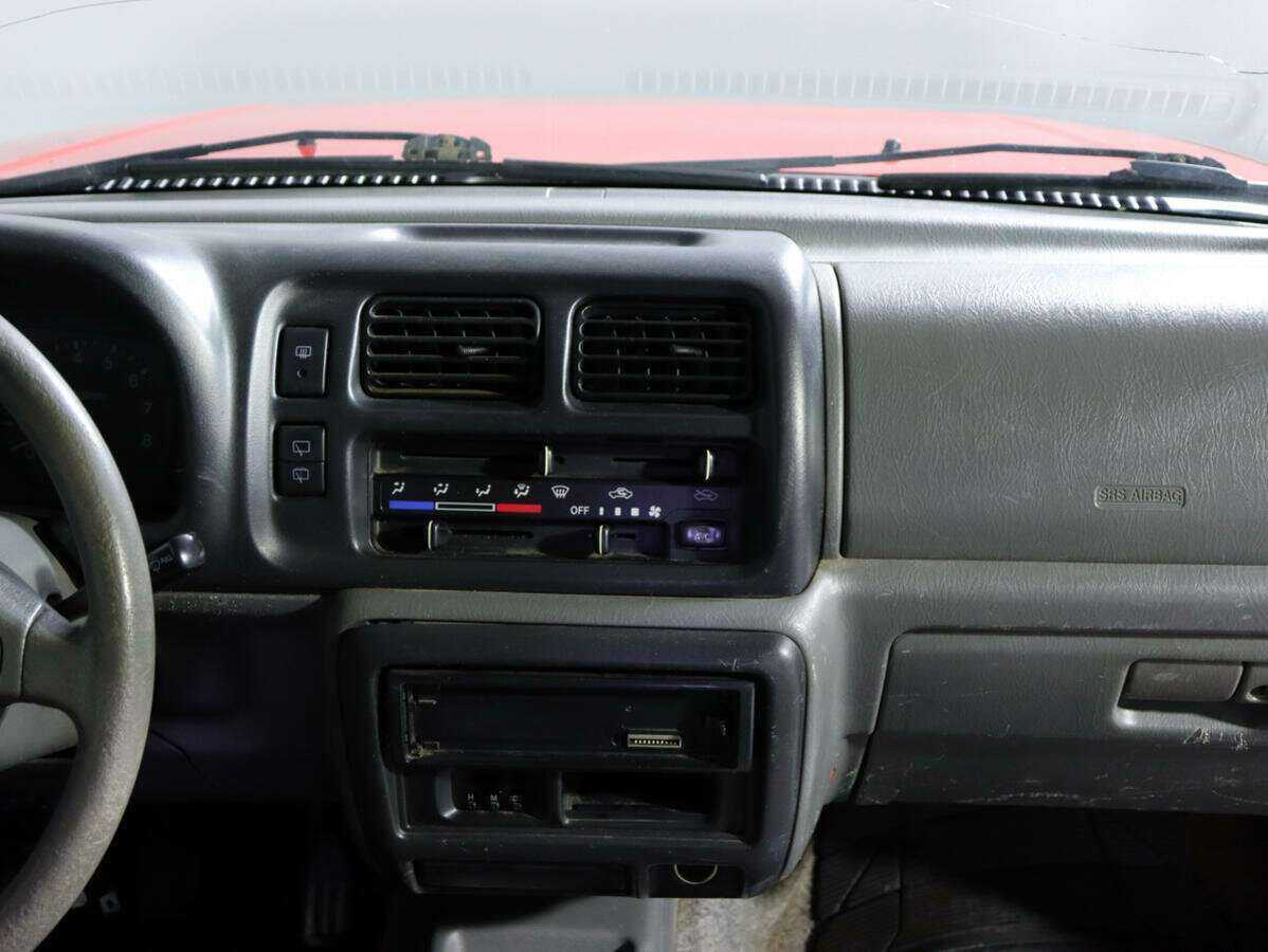 Suzuki Jimny с пробегом — 1999 год. Фото: #12