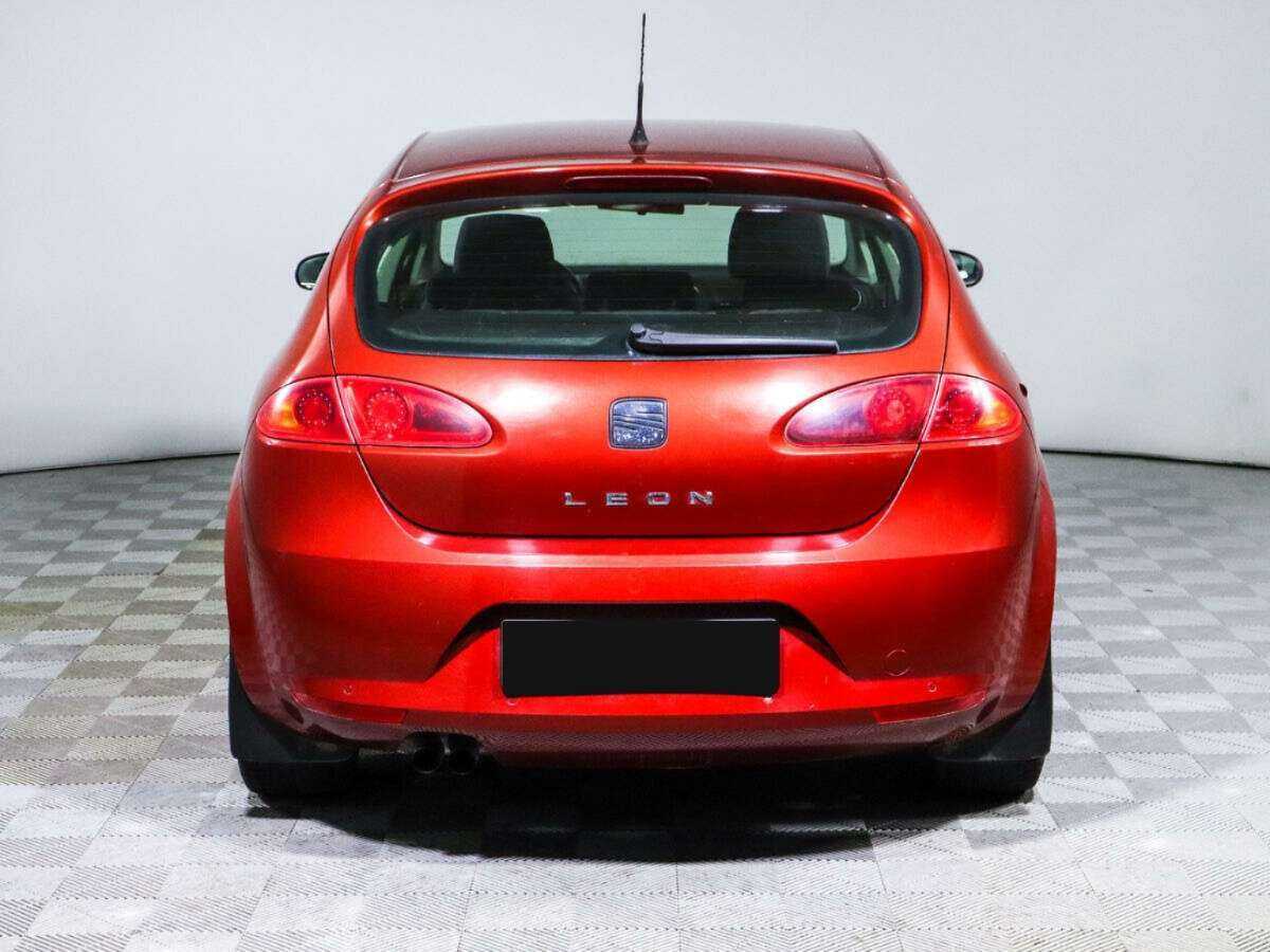SEAT Leon с пробегом — 2009 год. Фото: #4
