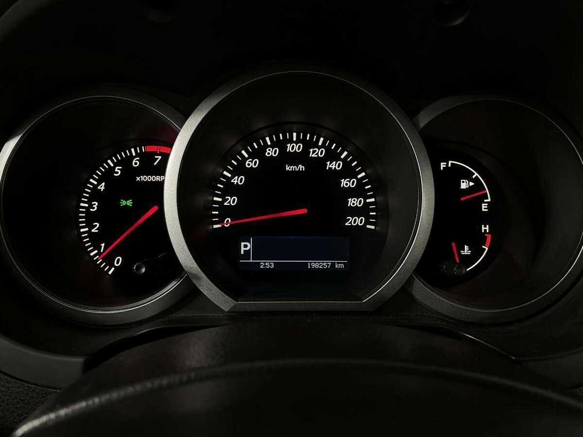 Suzuki Grand Vitara с пробегом — 2010 год. Фото: #9