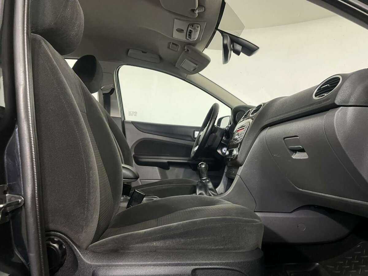 Ford Focus с пробегом — 2007 год. Фото: #13