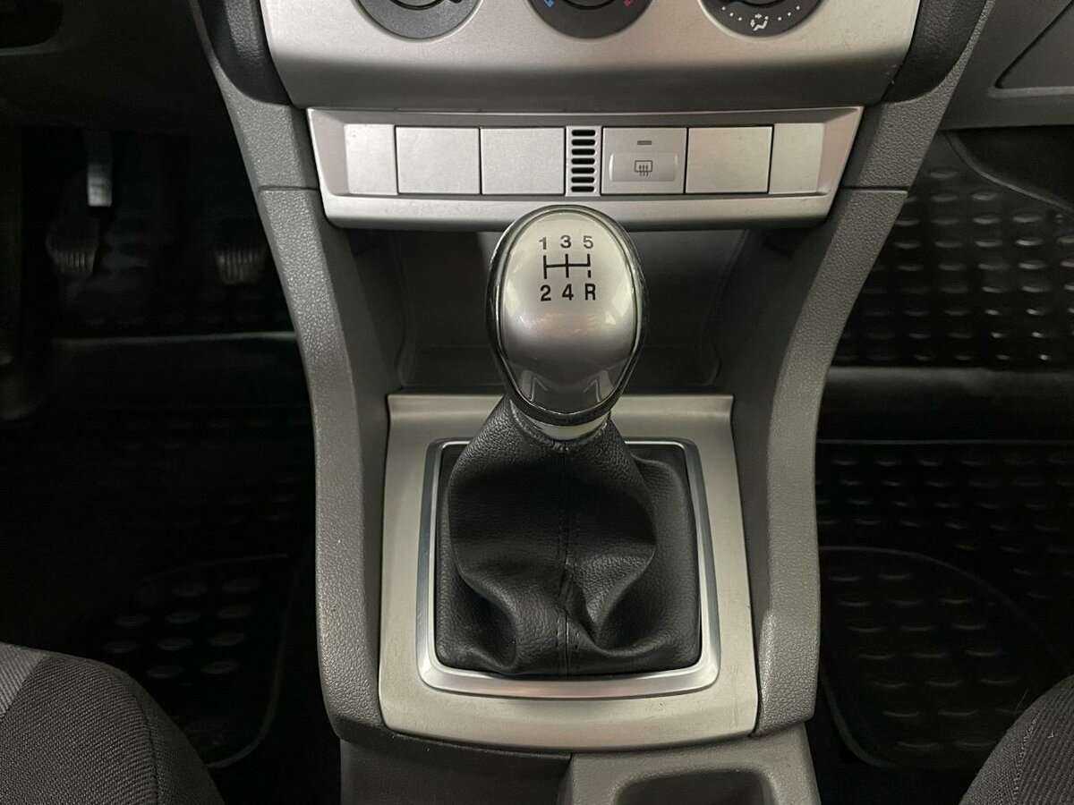 Ford Focus с пробегом — 2008 год. Фото: #11