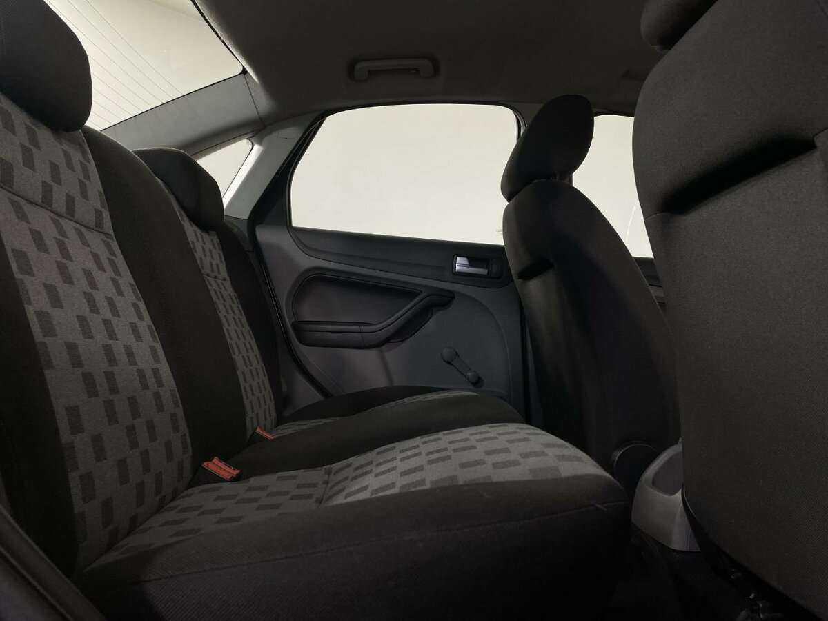 Ford Focus с пробегом — 2008 год. Фото: #14