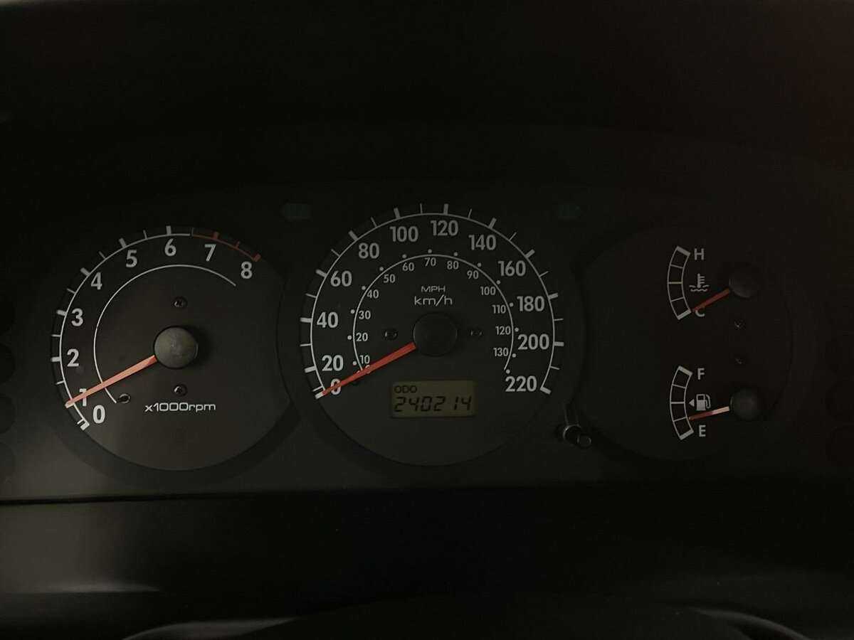 Kia Spectra с пробегом — 2007 год. Фото: #10