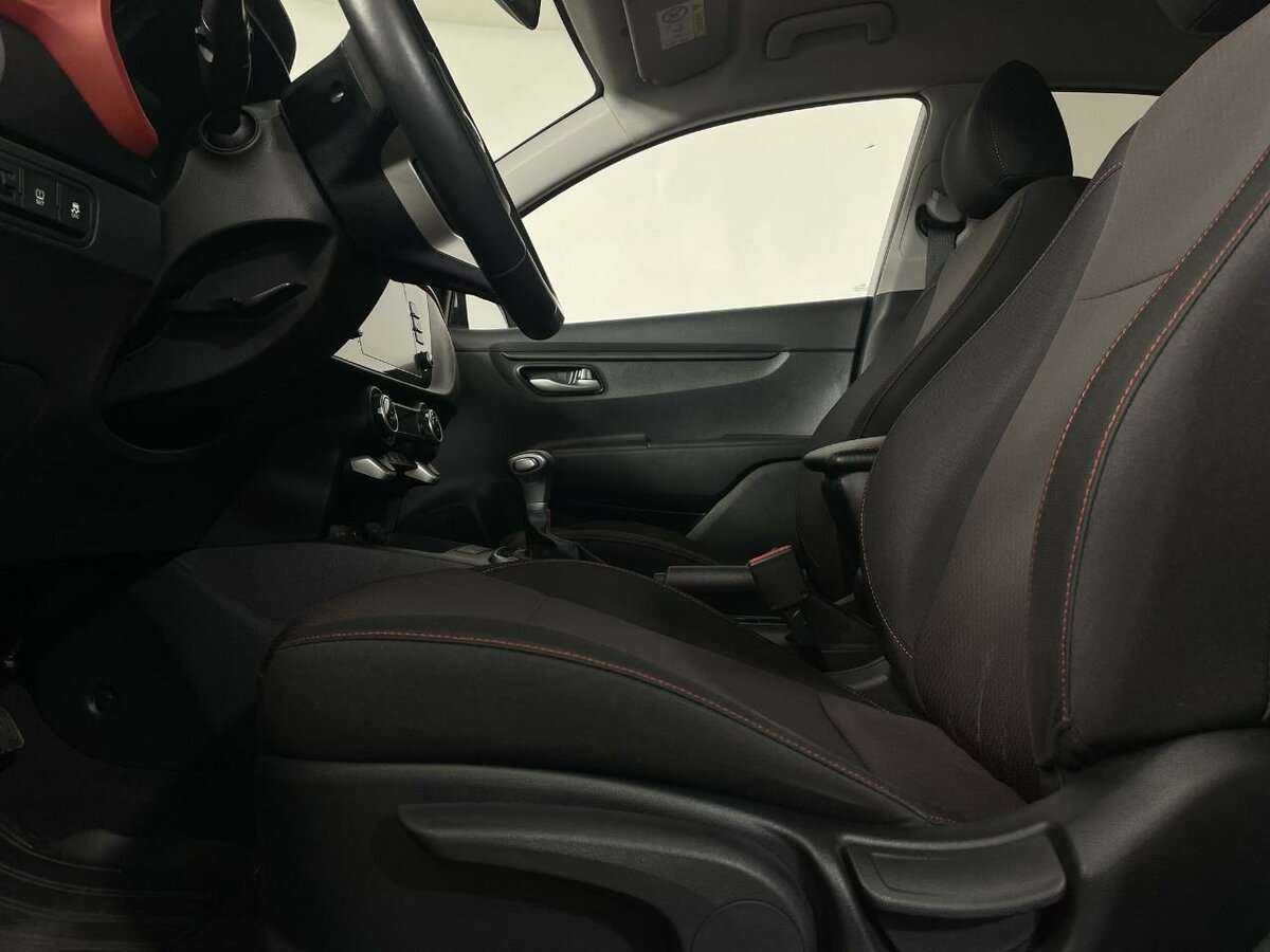 Kia Rio с пробегом — 2021 год. Фото: #9