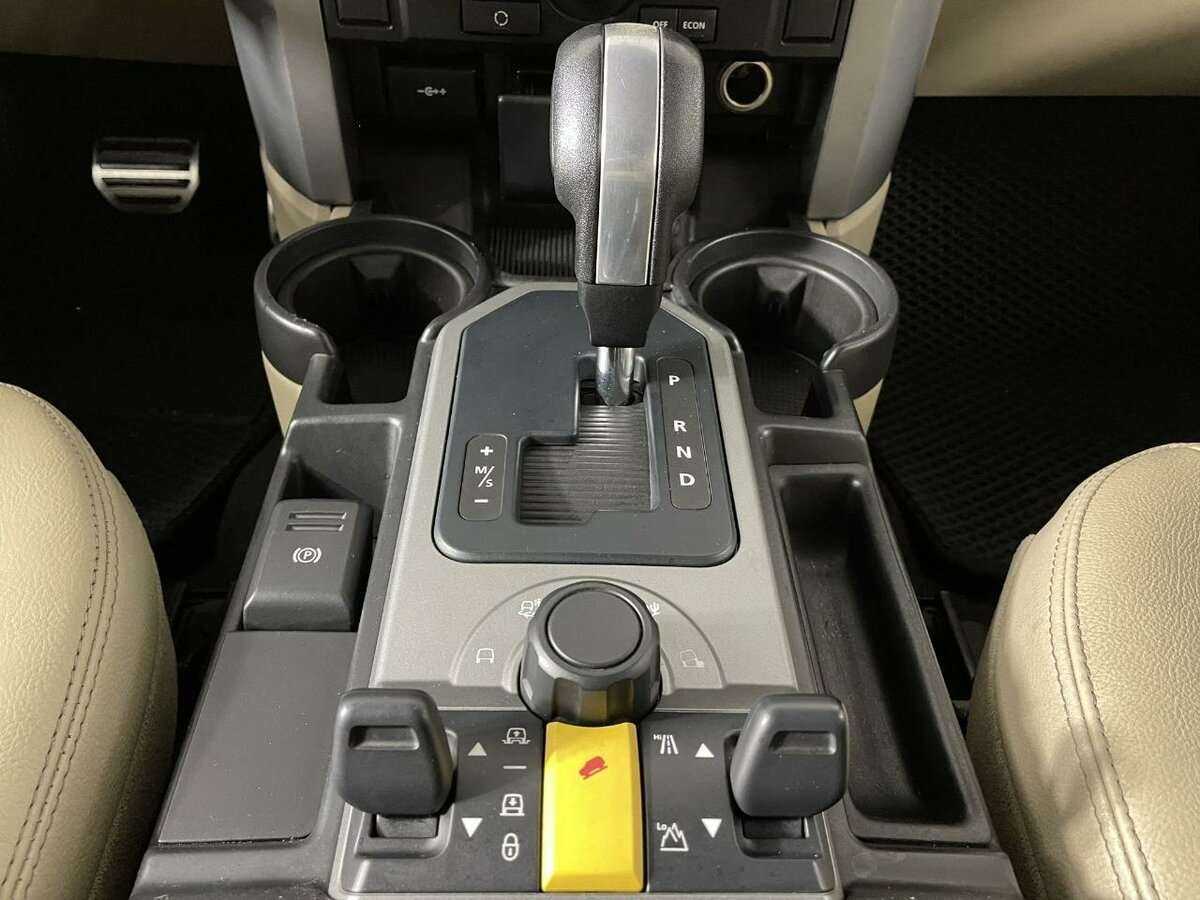 Land Rover Discovery с пробегом — 2008 год. Фото: #12