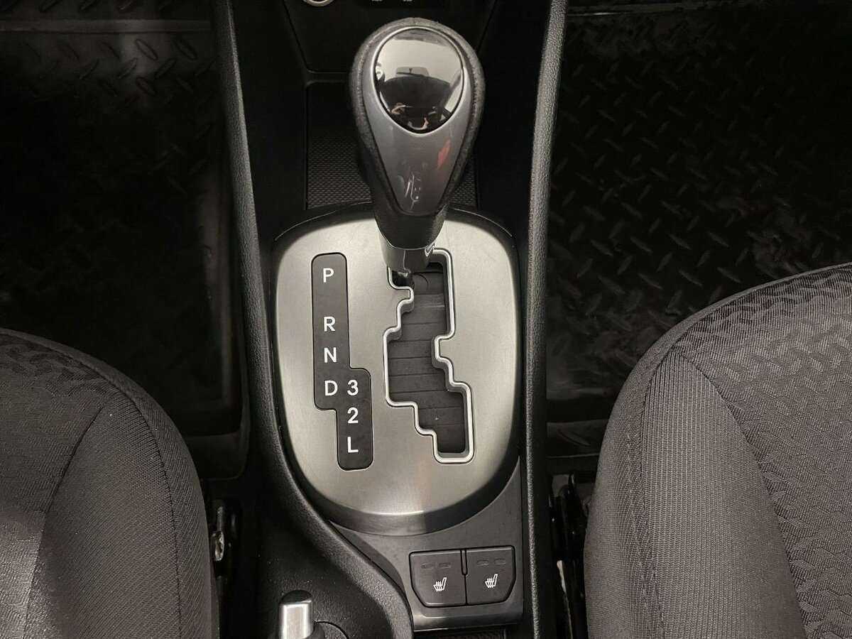 Kia Rio с пробегом — 2017 год. Фото: #11