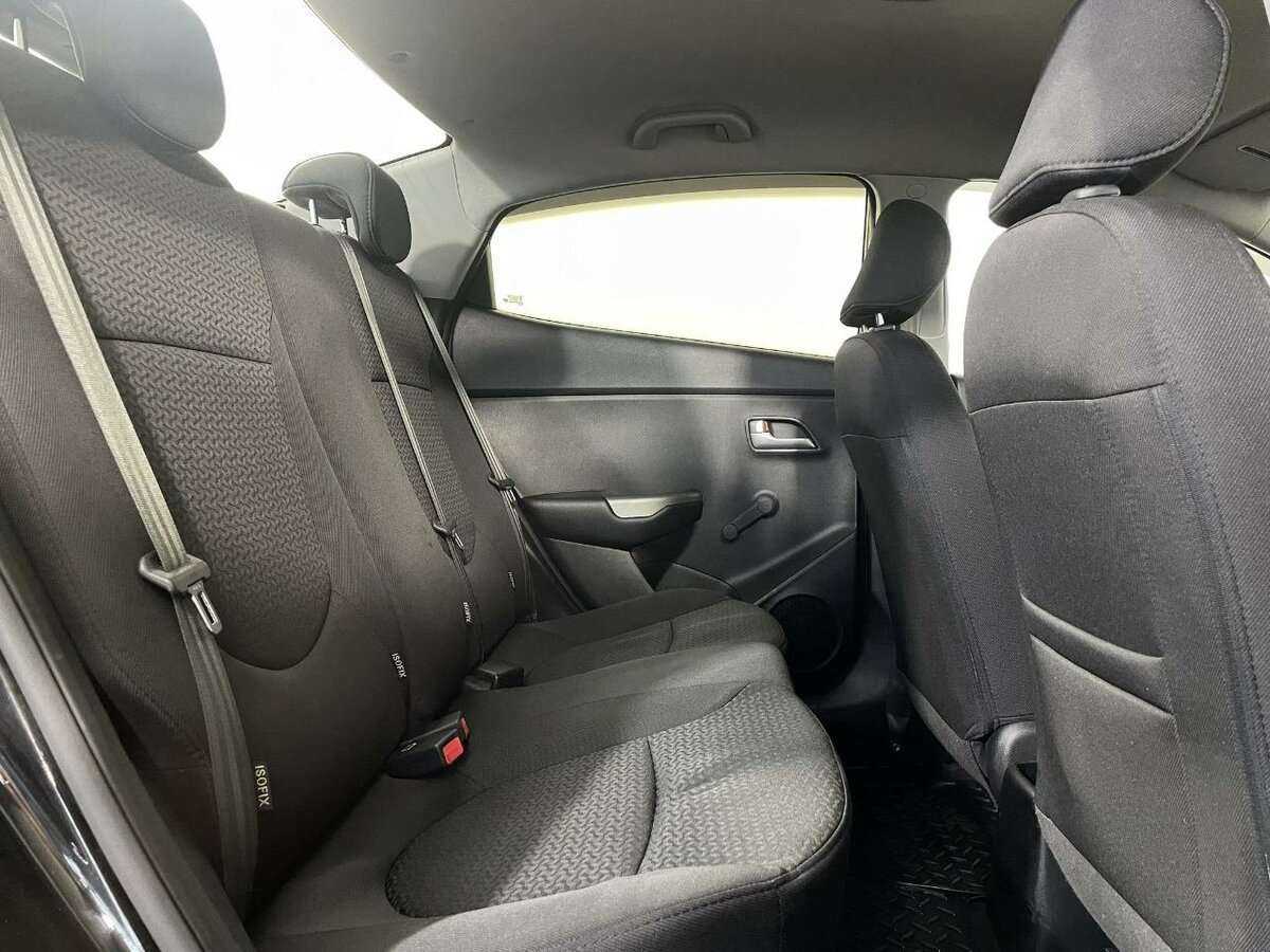 Kia Rio с пробегом — 2017 год. Фото: #14