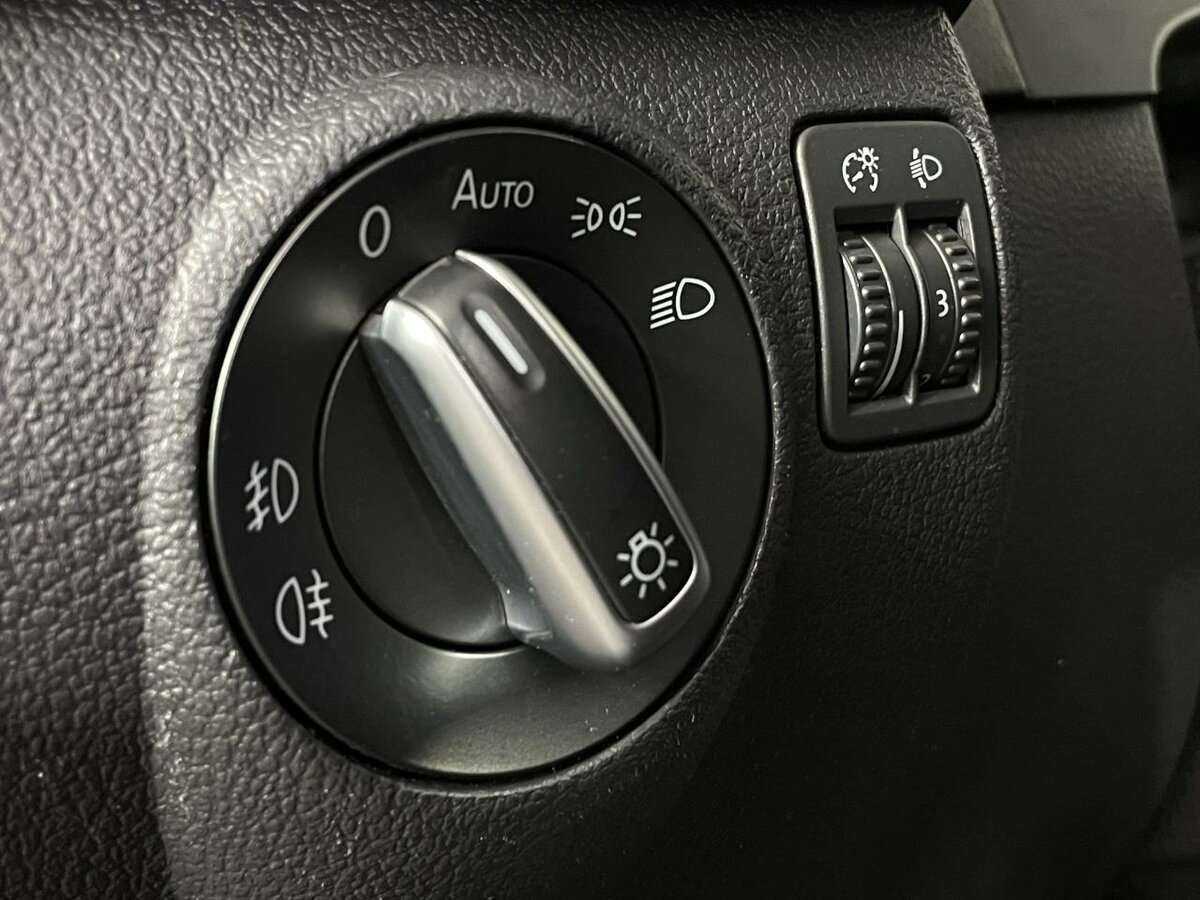 Volkswagen Tiguan с пробегом — 2011 год. Фото: #8