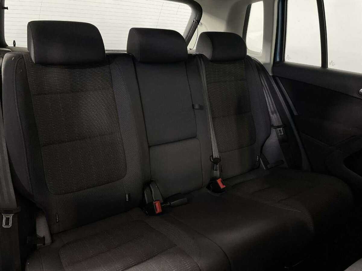 Volkswagen Tiguan с пробегом — 2011 год. Фото: #14