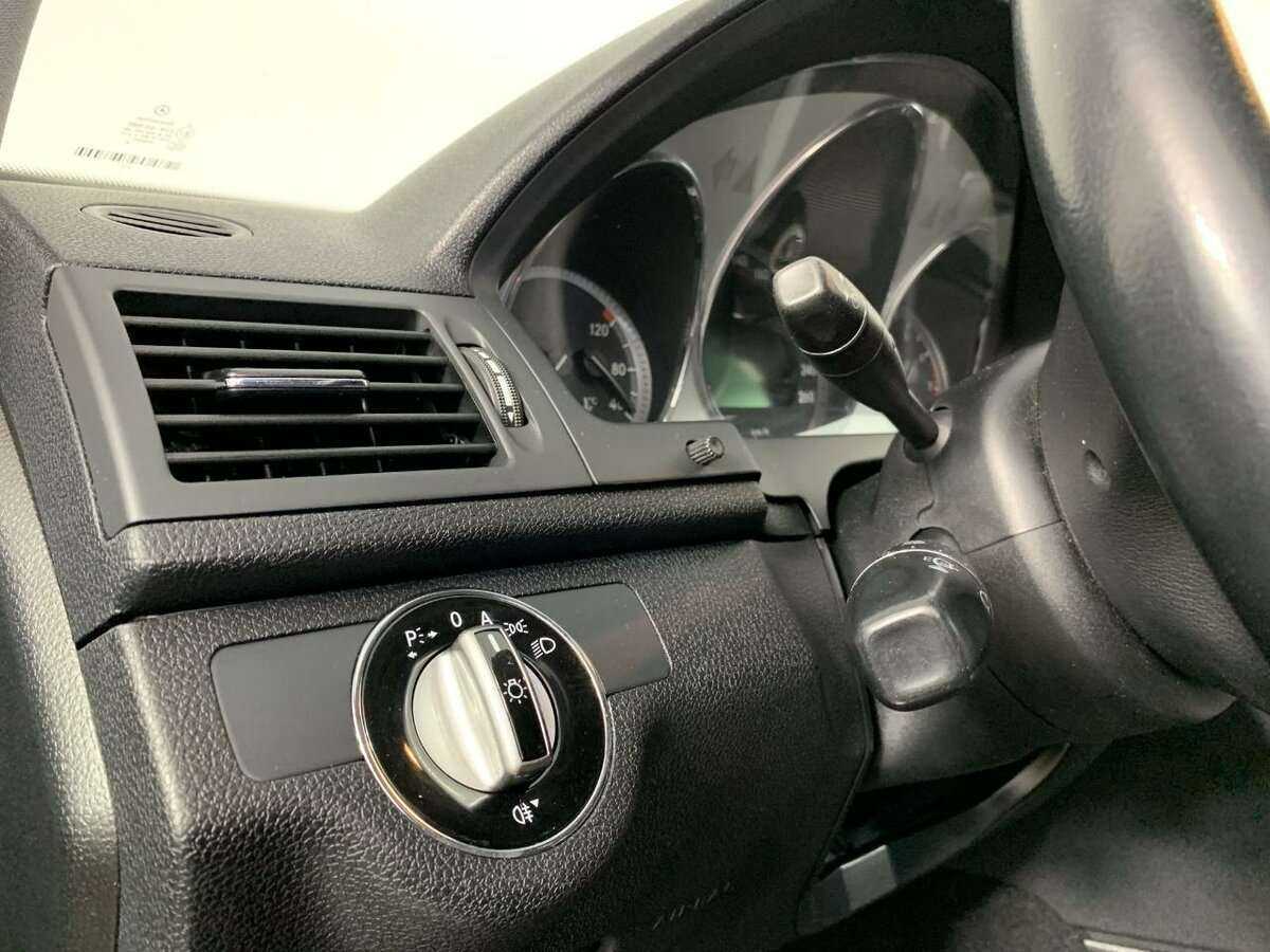 Mercedes-Benz C-Класс с пробегом — 2010 год. Фото: #8