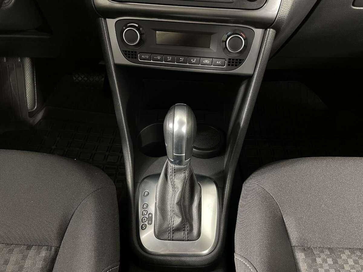 Volkswagen Polo с пробегом — 2019 год. Фото: #11