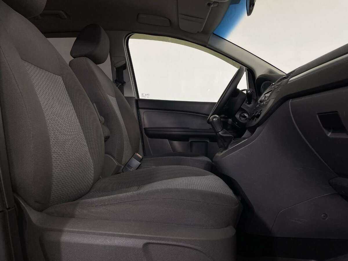 Ford C-MAX с пробегом — 2005 год. Фото: #12