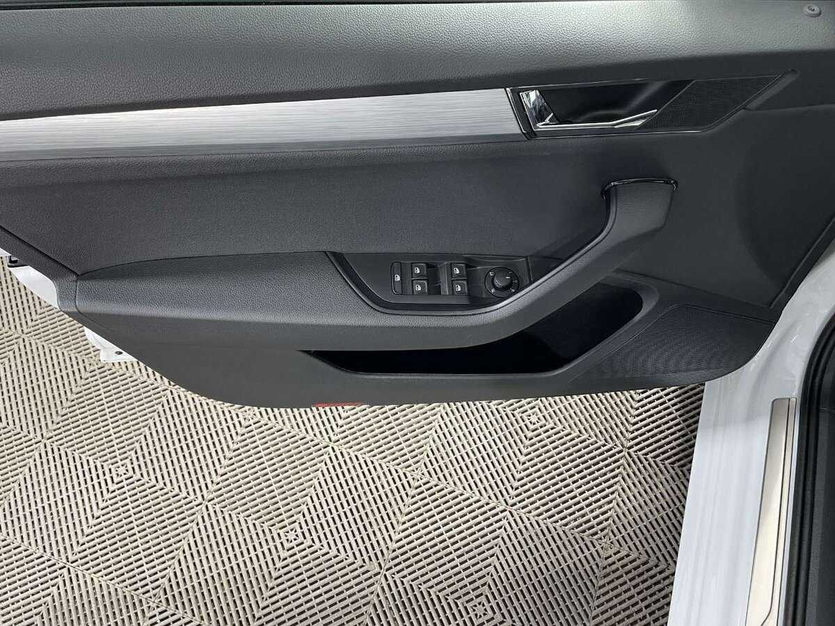 Skoda Superb с пробегом — 2021 год. Фото: #6