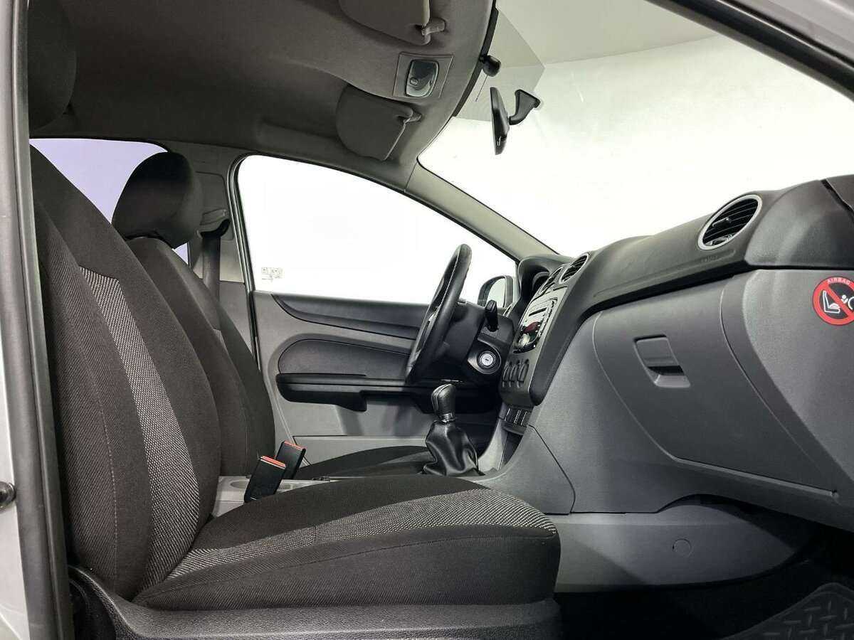 Ford Focus с пробегом — 2010 год. Фото: #13