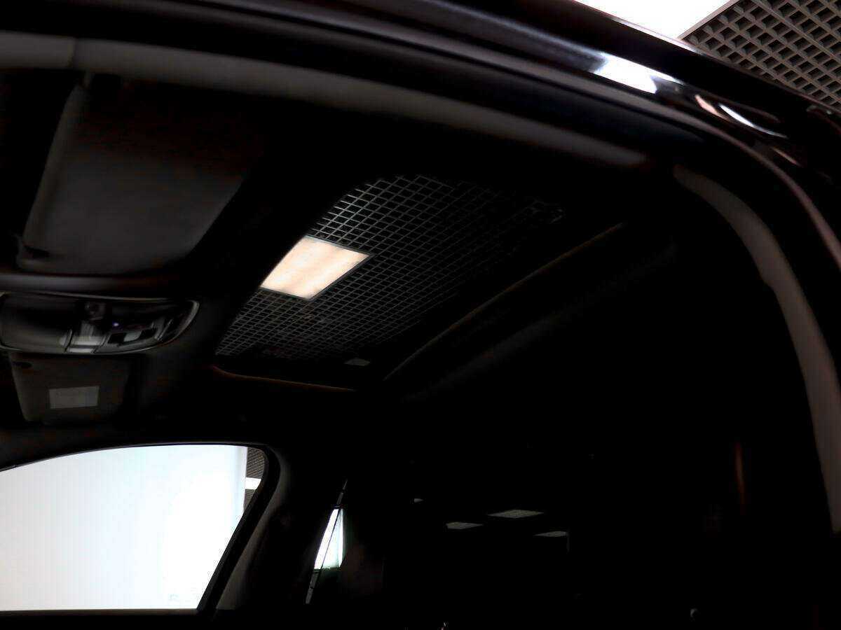 Kia K900 с пробегом — 2019 год. Фото: #10