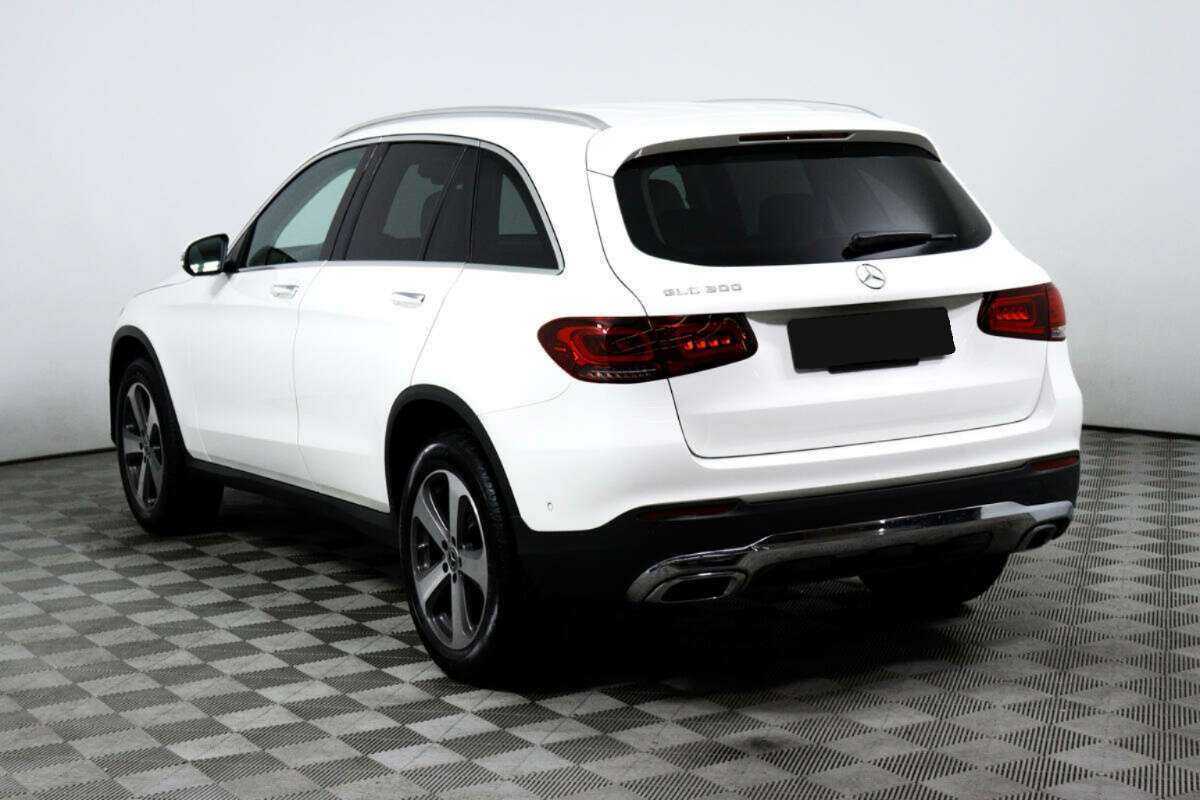 Mercedes-Benz GLC с пробегом — 2022 год. Фото: #6