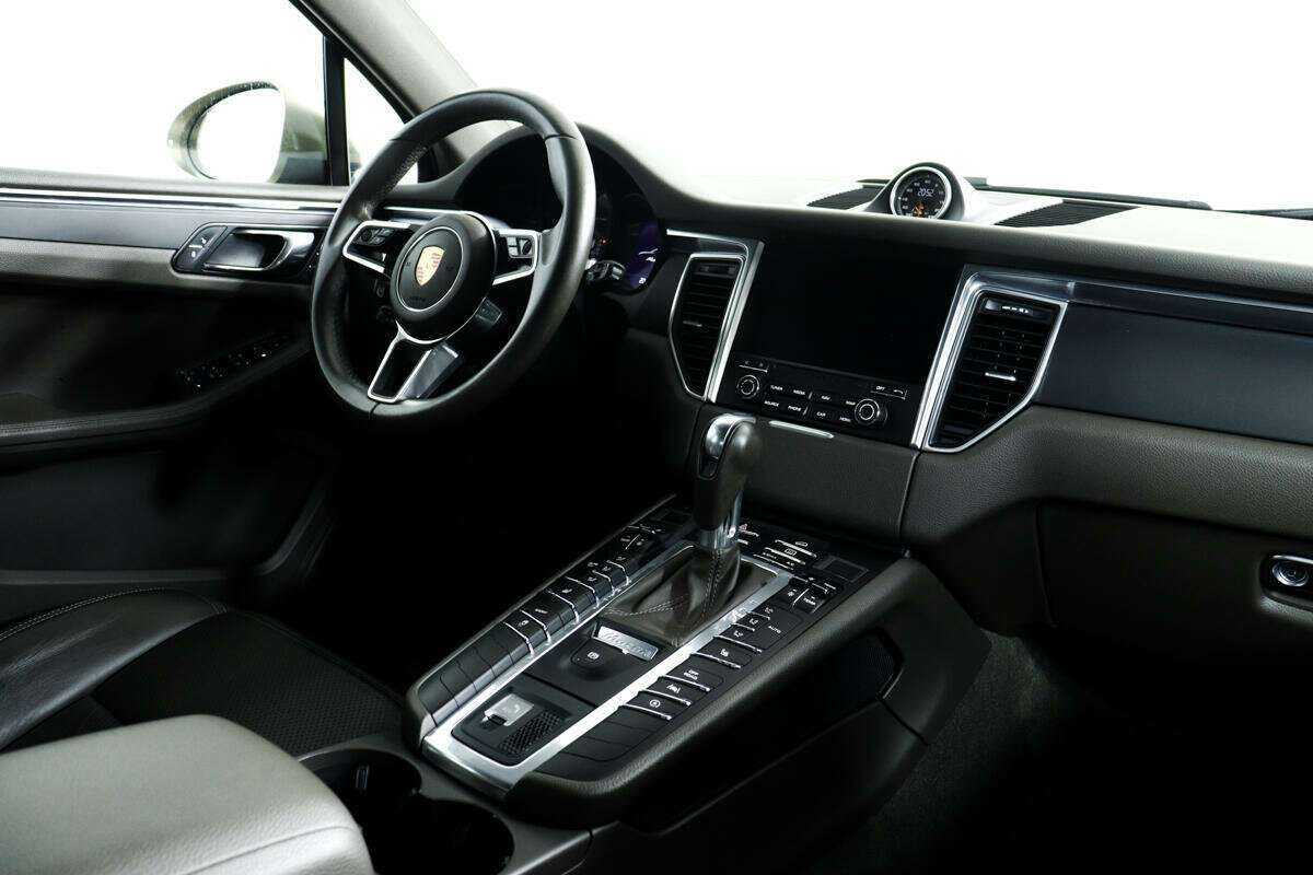 Porsche Macan с пробегом — 2017 год. Фото: #8