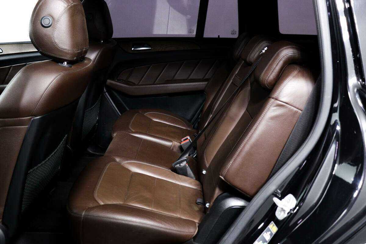 Mercedes-Benz GL-Класс с пробегом — 2015 год. Фото: #11