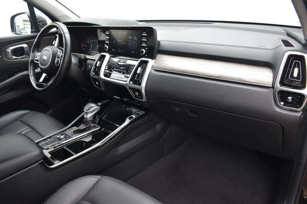 Kia Sorento с пробегом — 2021 год. Фото: #8