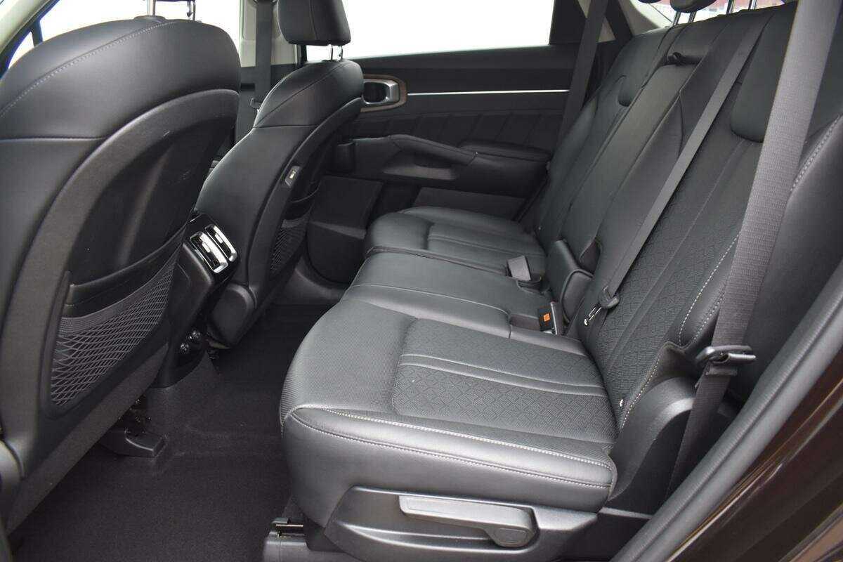 Kia Sorento с пробегом — 2021 год. Фото: #9