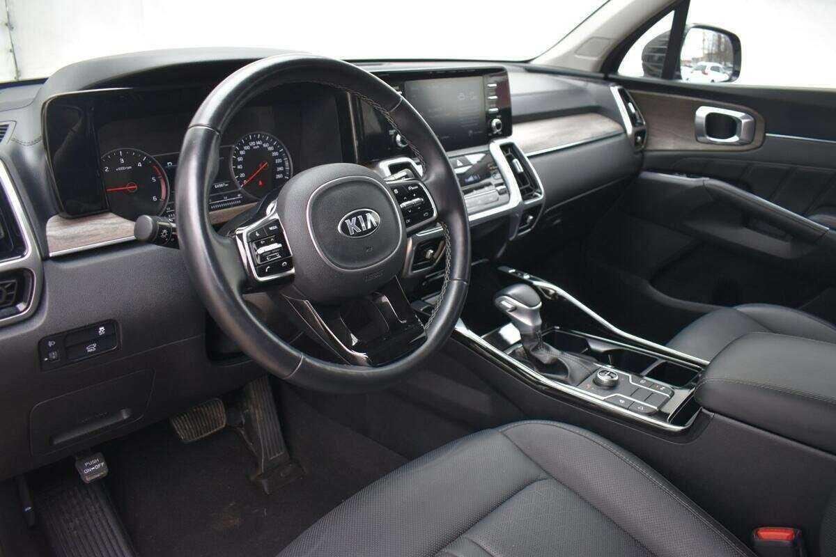 Kia Sorento с пробегом — 2021 год. Фото: #12