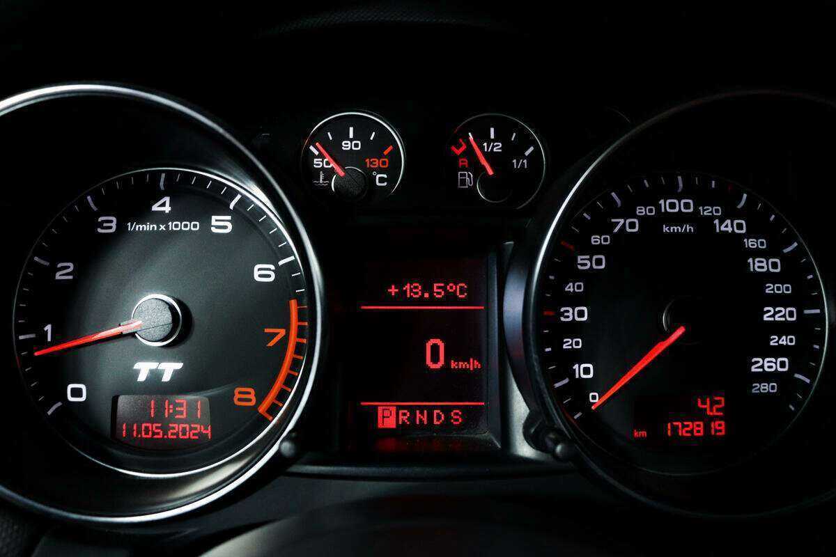 Audi TT с пробегом — 2007 год. Фото: #9